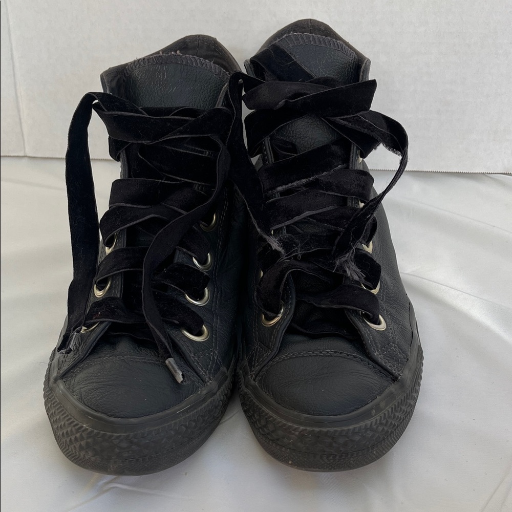 Converse Classic Black Leather Sneakers
